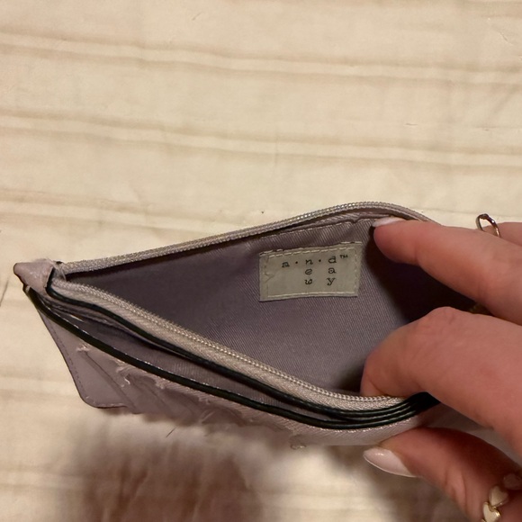 Lavender Wallet - Picture 4 of 4